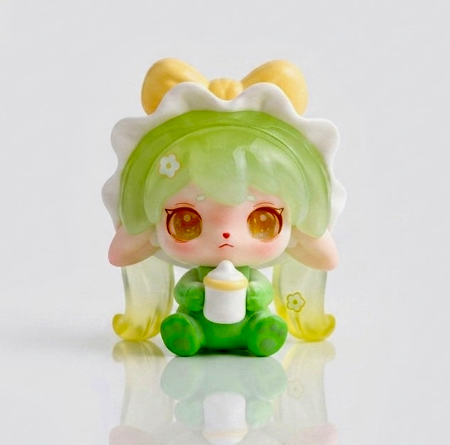 RUBY Hello Bunny Figure