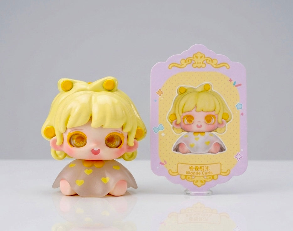 MIANA Styling House Figure