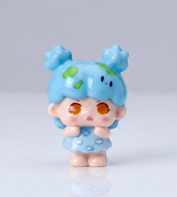 Cute Girl Mini Figure